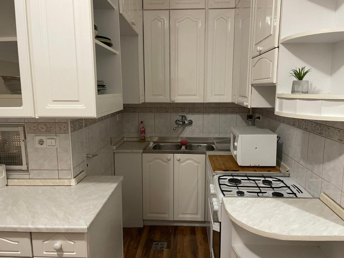 Lovely Apartment On Raday Corso — Photos 1